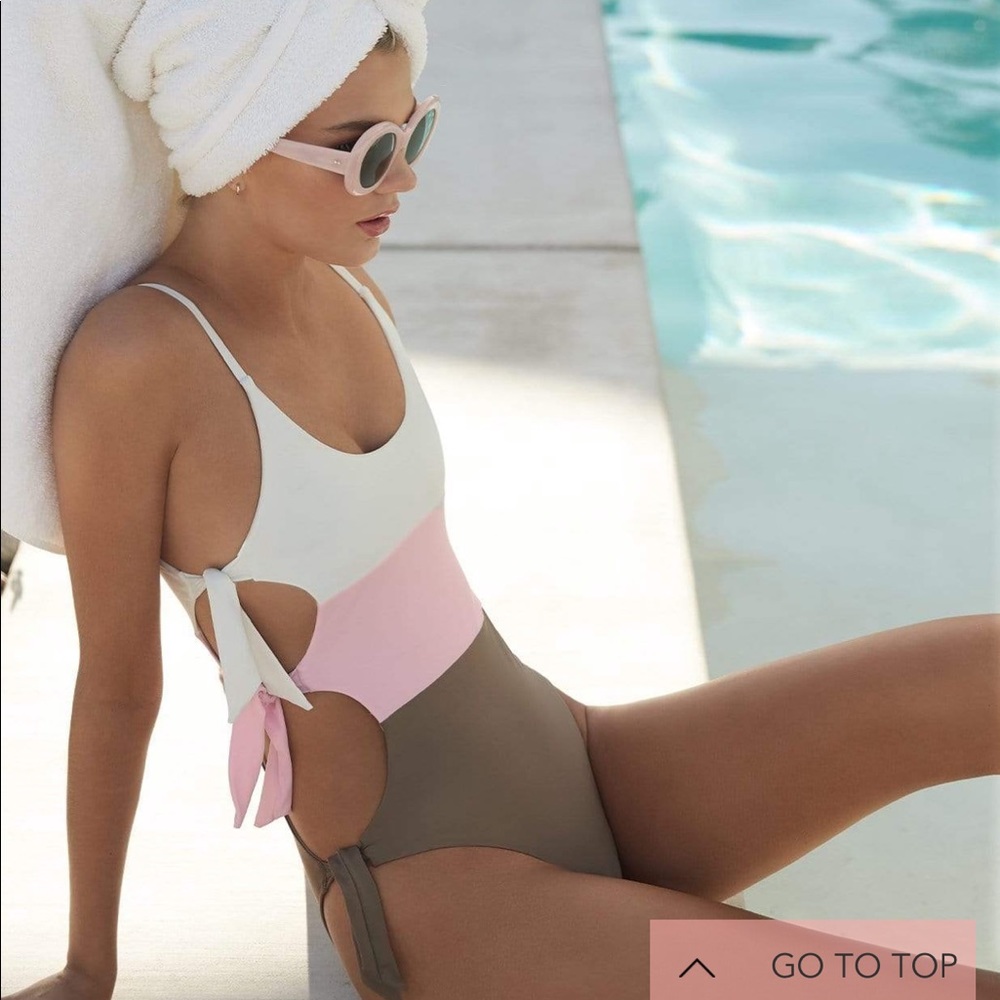 PILY Q PQ knot 1 piece swim. Color block swimsuit